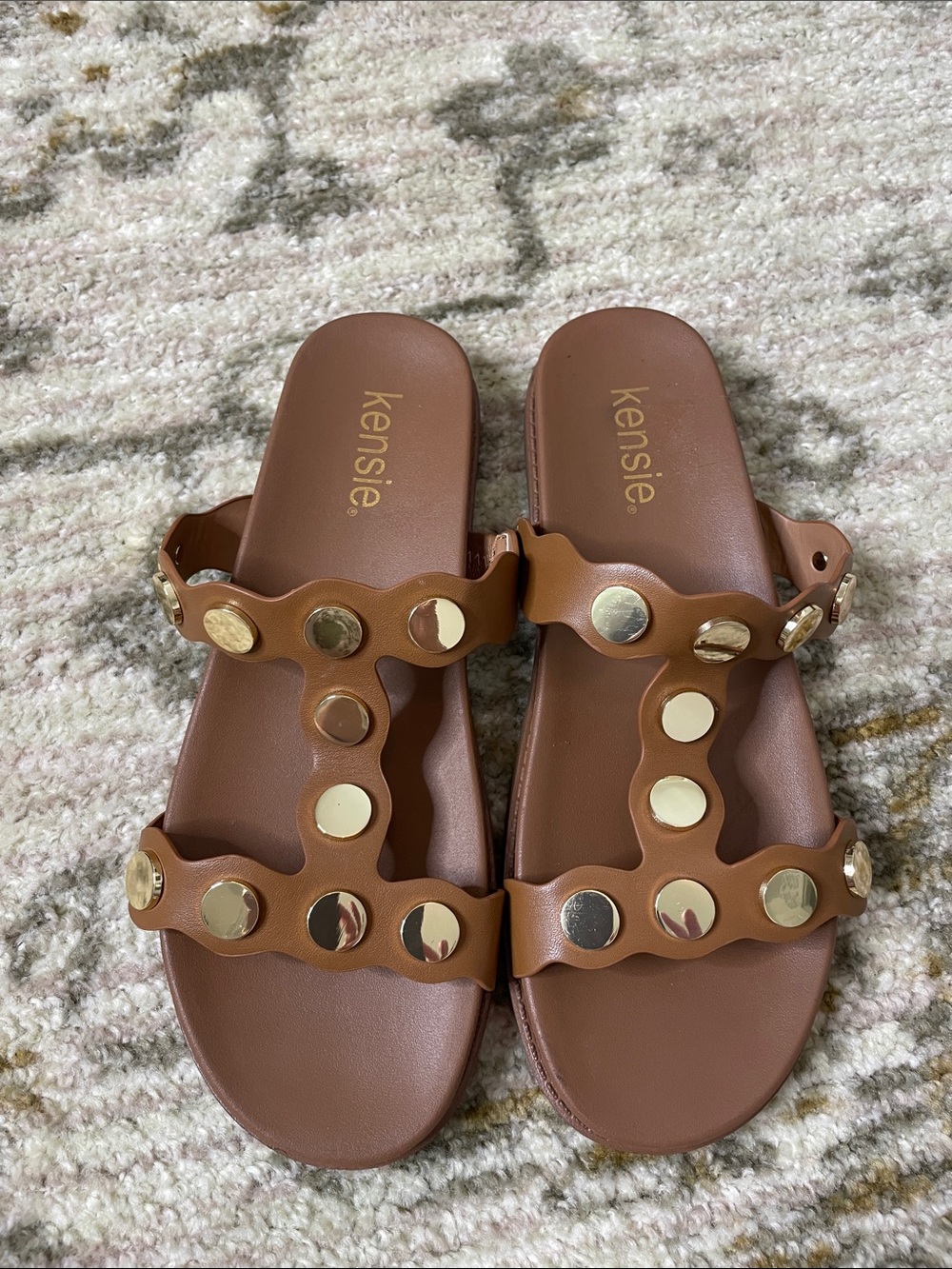 kensie Tan Slide Sandals with Gold Stud Details size 8